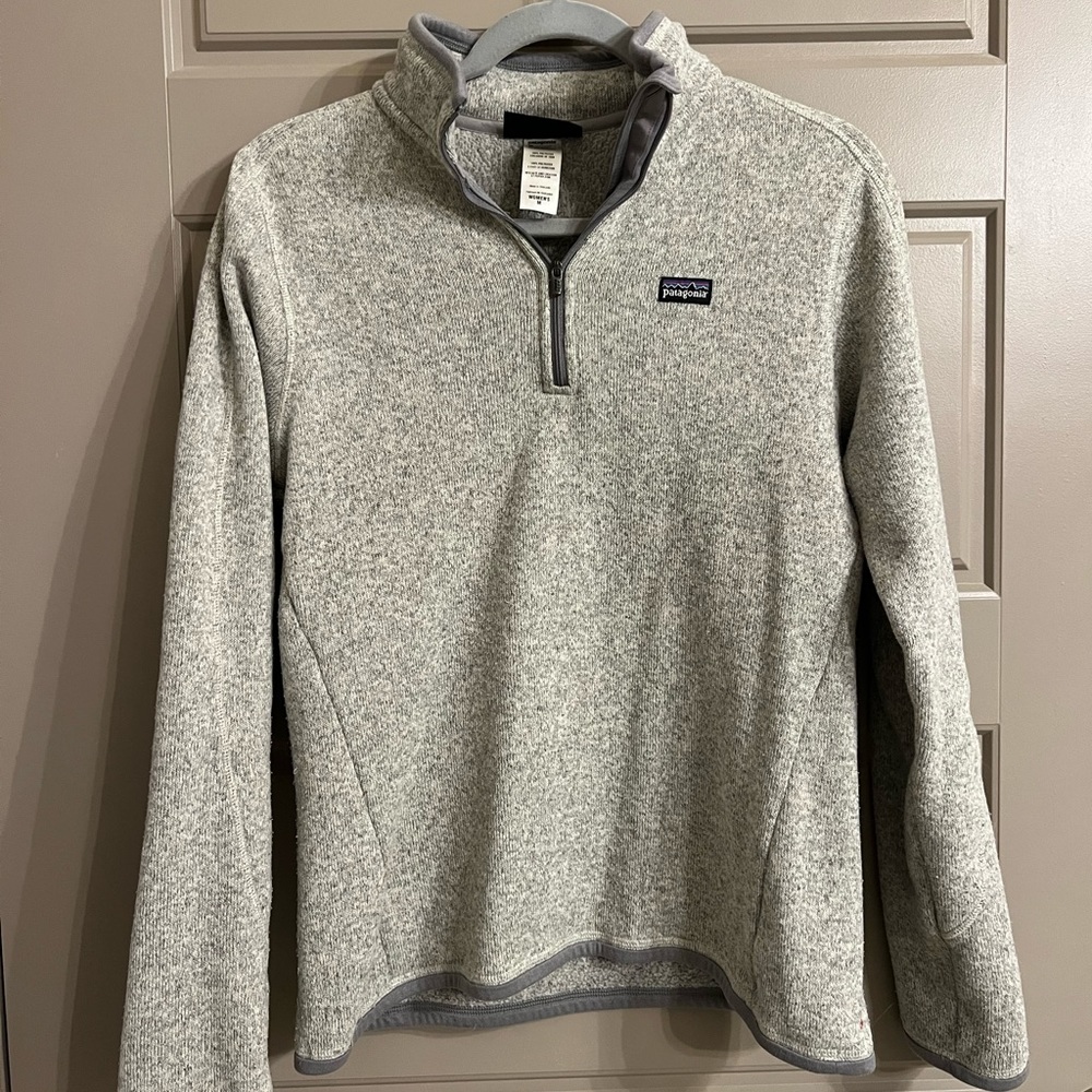 Patagonia Grey quarter zip